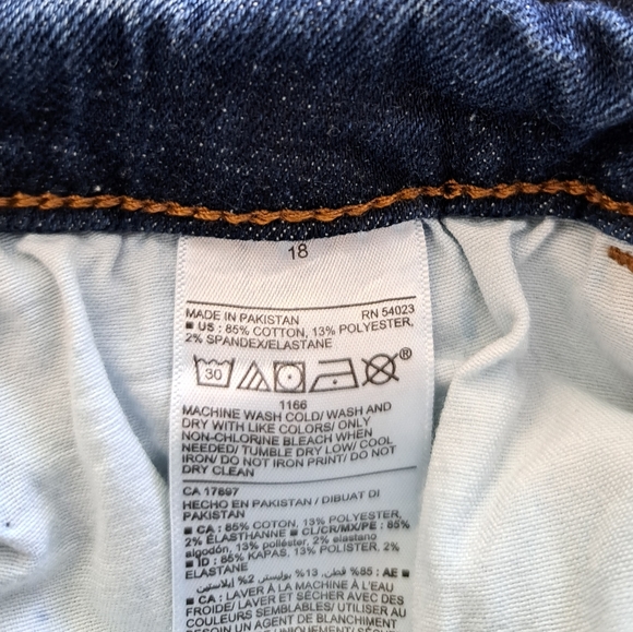Old Navy extra high-rise Rockstar super skinny distressed jeans size 18 - Picture 3 of 4